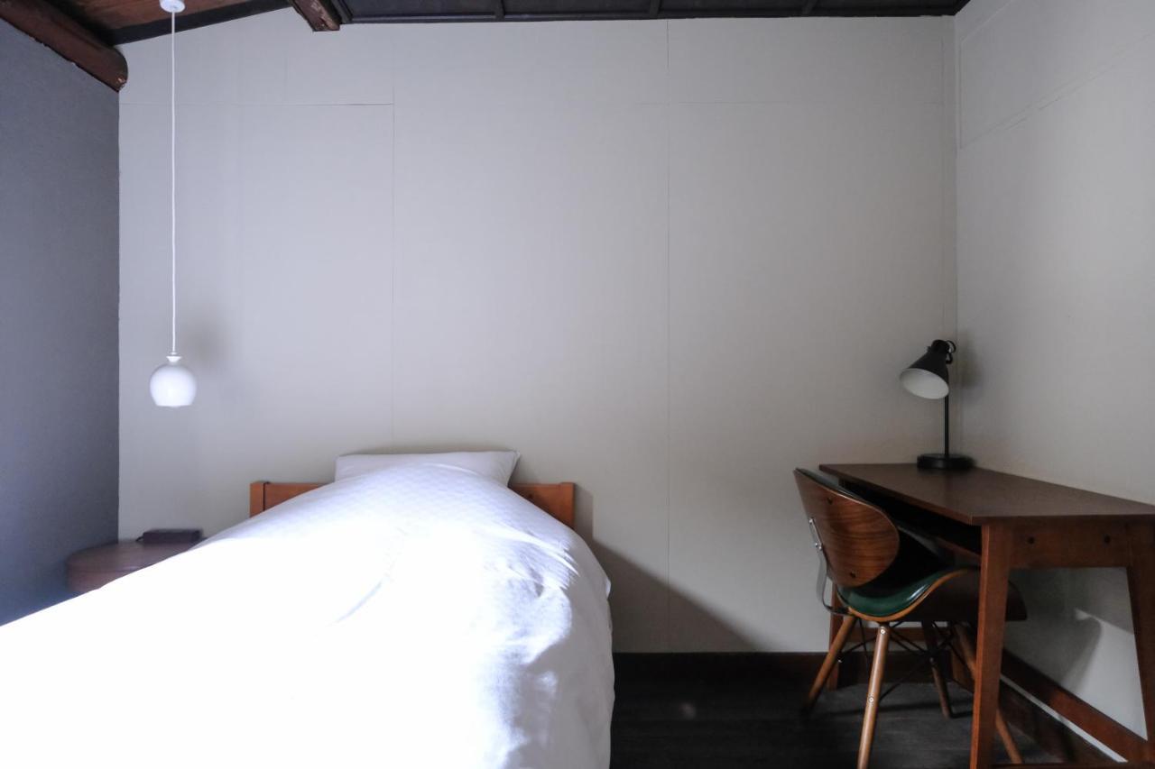 Unknown Kyoto Hostel Bagian luar foto